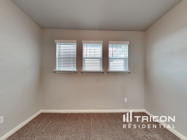 Building Photo - 13532 Emerson Wy