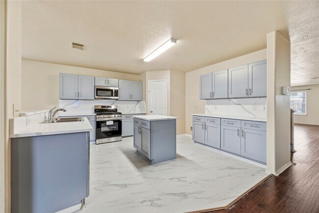 Building Photo - 19526 Cliffsage Ct