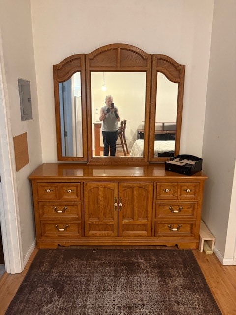 Credenza - 109 S Laurel Ave