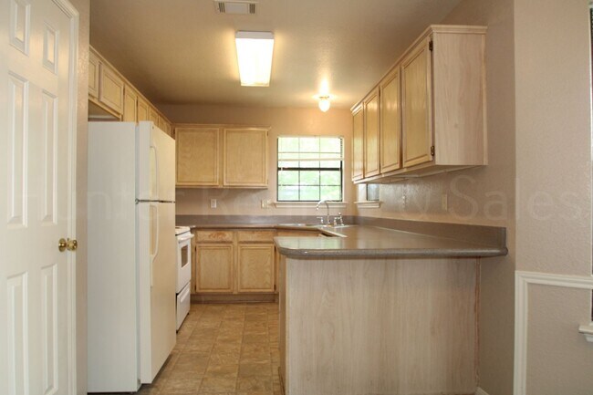 Building Photo - South Killeen Home