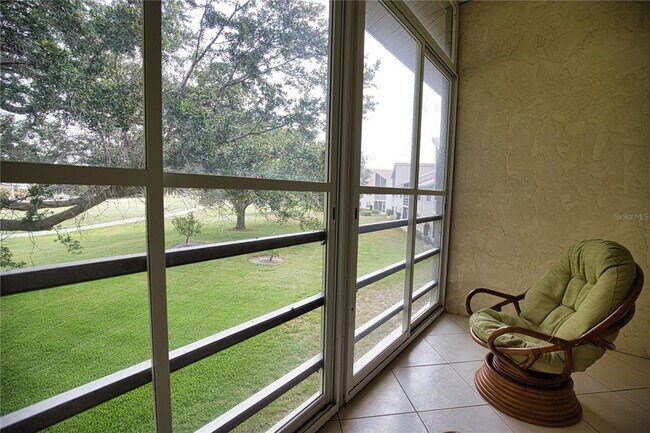 Building Photo - 766 Village Cir