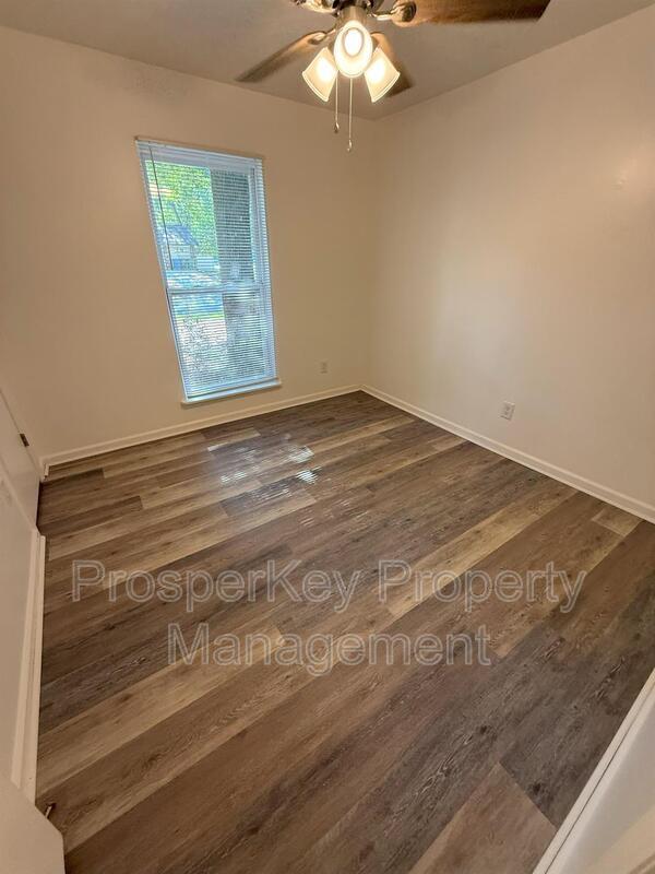 Building Photo - 7331 Paprika Ln