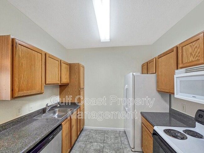 Building Photo - 4802 51st St W