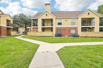 Building Photo - 8724 Mallard Reserve Dr