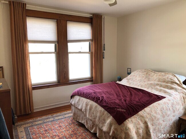 Building Photo - 52 Canner St