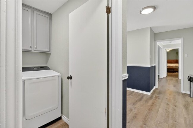 Building Photo - 5410 Fox Run Dr