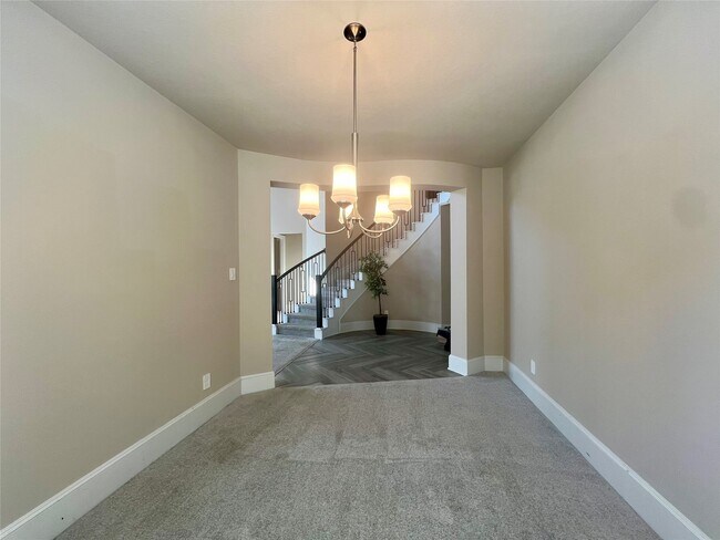 Building Photo - 15815 Sunlit Falls Dr