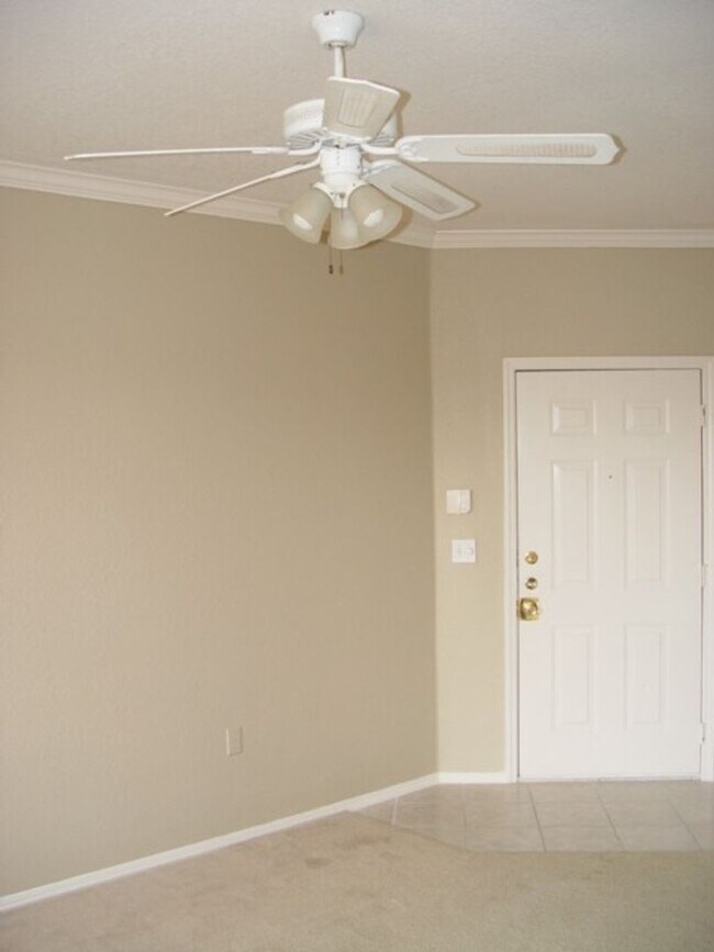 Building Photo - Move-In Ready 1BR in METRO WEST – Ask About Today’s Specials!