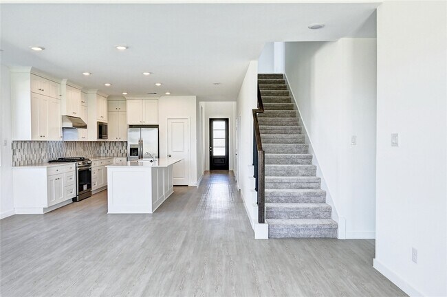 Building Photo - 26923 Zebra Grass Dr