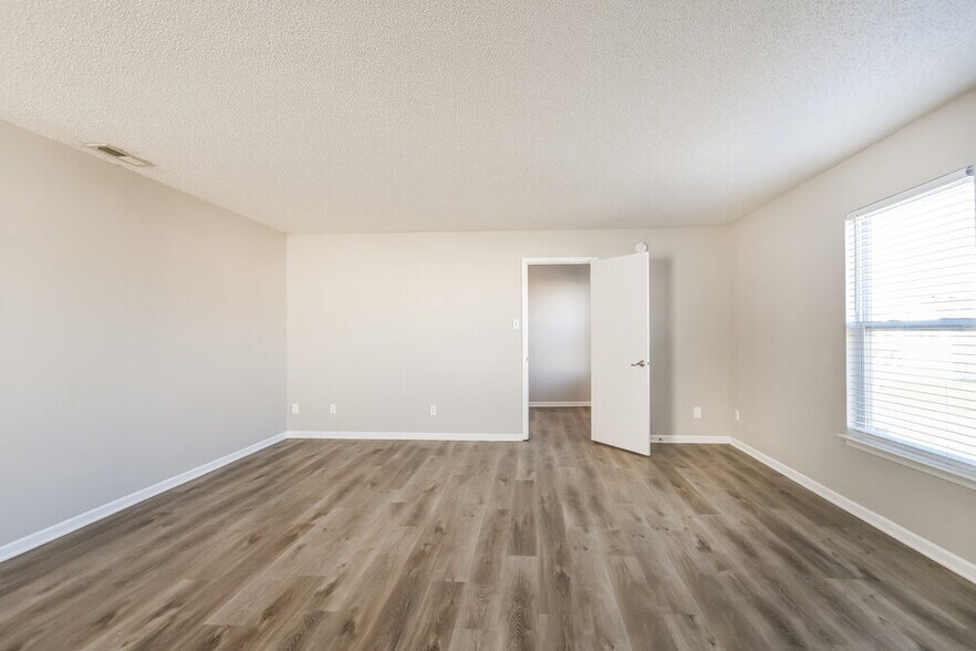 Building Photo - 639 Harvest Meadow Way