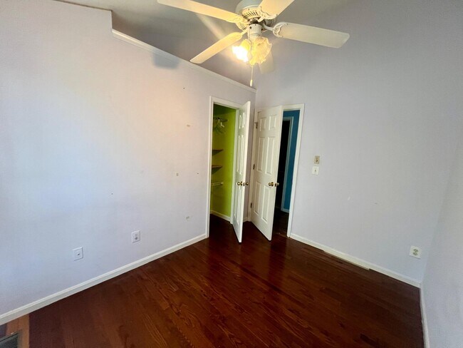 Building Photo - 16851 Toms River Loop