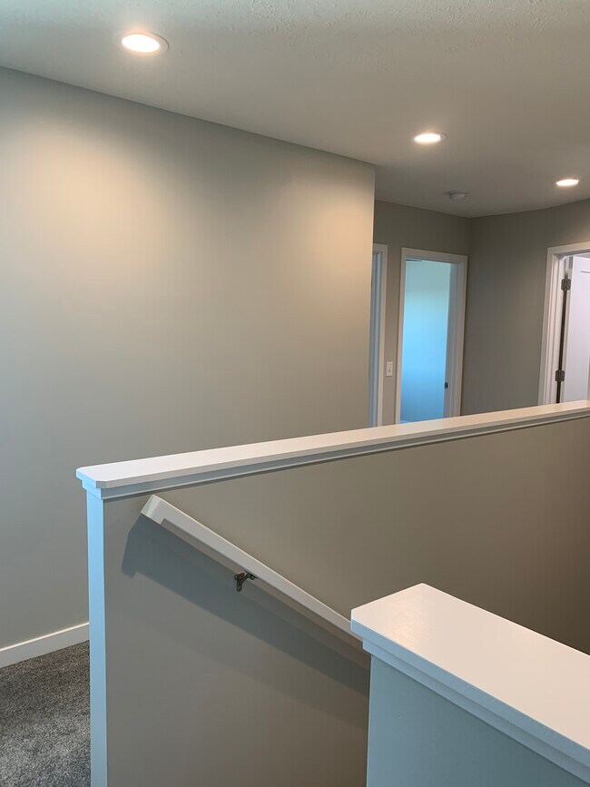 Building Photo - 5043 W Amarillo Dr