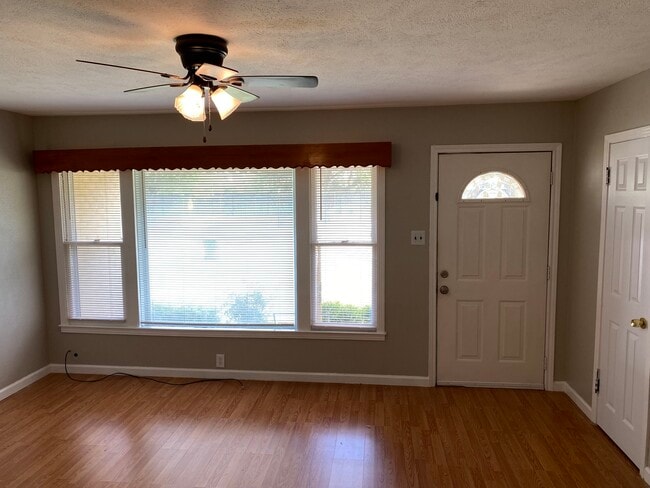 Living room - 1741 W Frey St