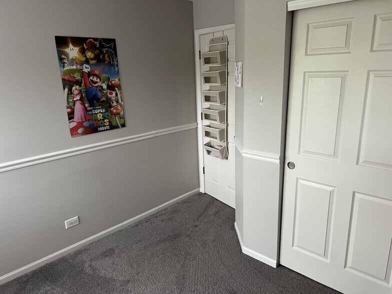 Building Photo - 2128 Fulham Dr