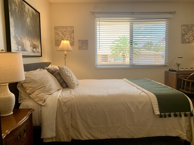 Building Photo - 12414 W Nugget Ct