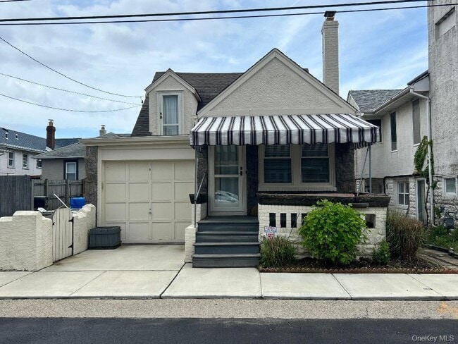 Primary Photo - 75 Mohawk Ave