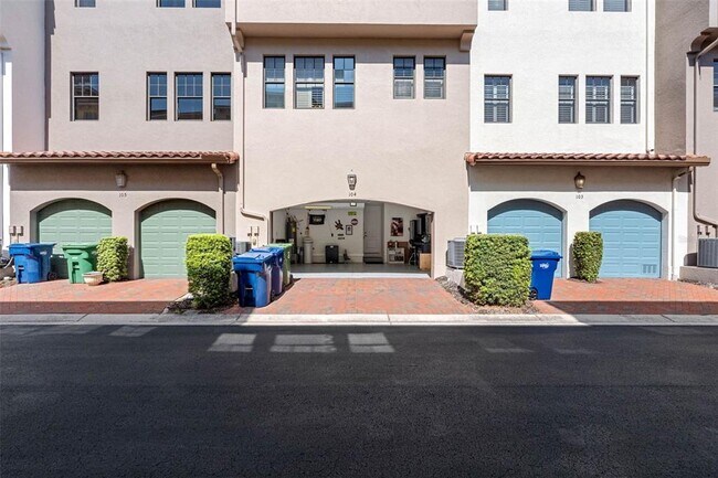 Building Photo - 6012 Yeats Manor Dr