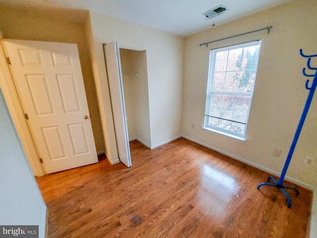 Building Photo - 13654 Palmetto Cir