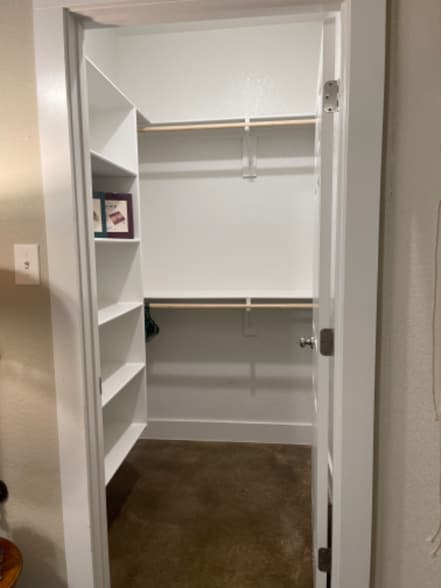 Building Photo - 3217 Belmont Dr