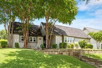 Building Photo - 228 Canyon Valley Dr