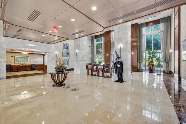 Building Photo - 19501 W Country Club Dr