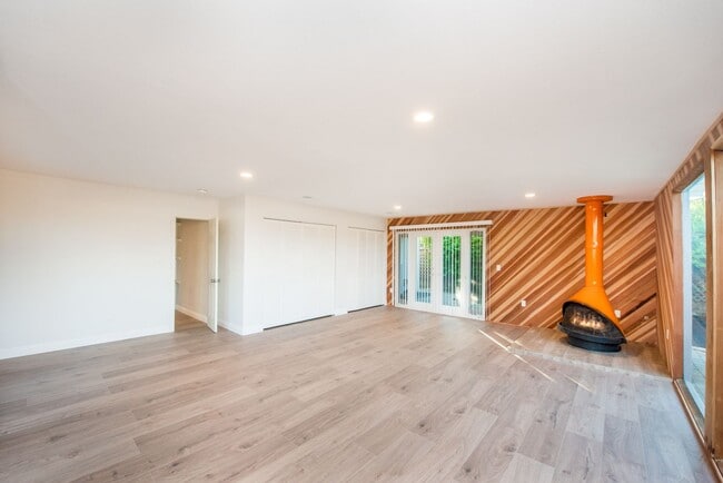 Building Photo - Mesa Verde