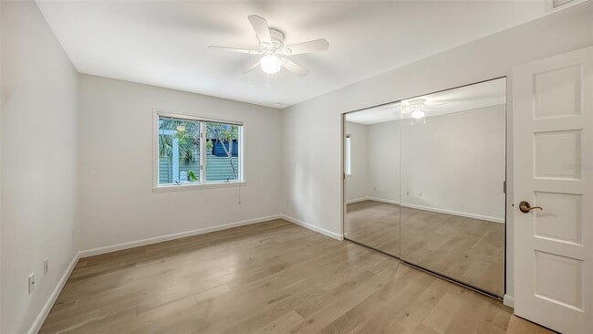 Building Photo - 1770 S Oval Dr