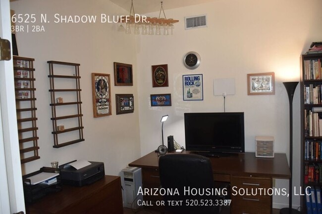 Building Photo - 6525 N Shadow Bluff Dr