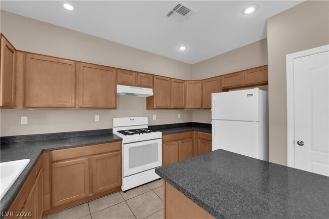 Building Photo - 10573 Allegrini Dr