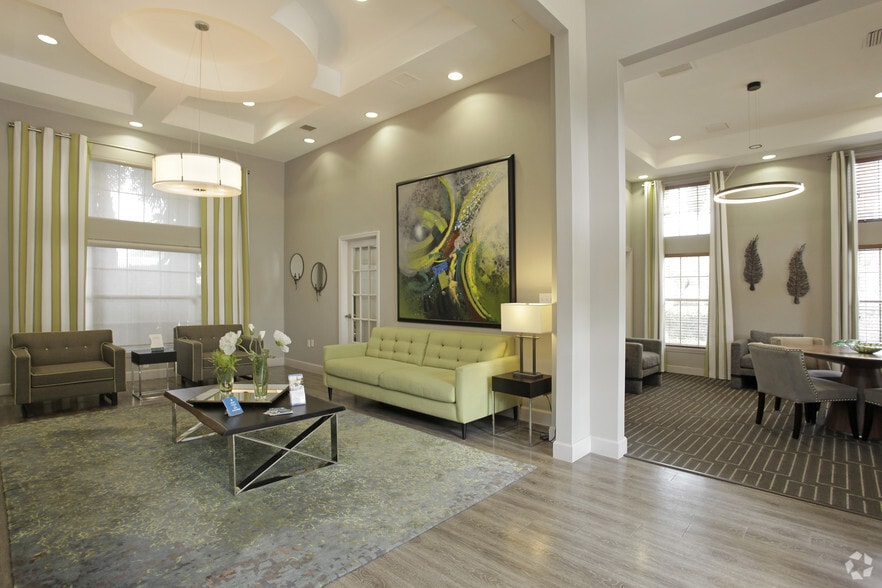 Interior Photo - Avana New River