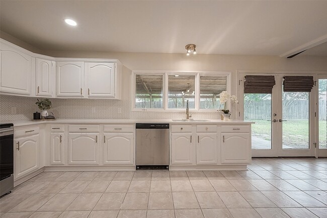 Building Photo - 16810 Sweno Ct
