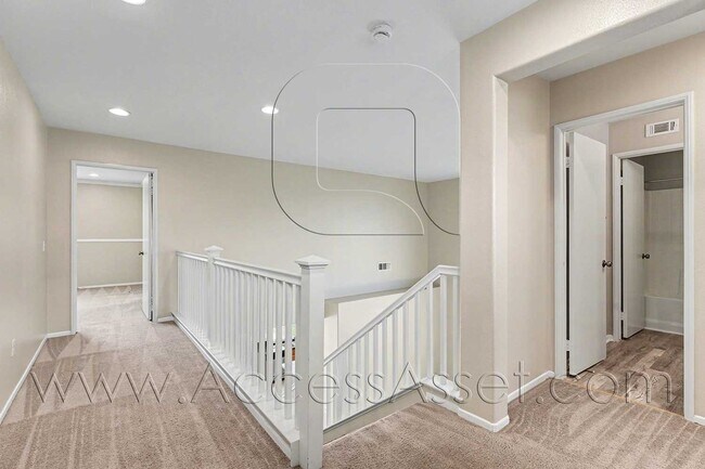 Building Photo - Inviting 4-Bed, 3-Bath Home In Sunny Winchester!