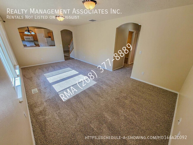 Building Photo - 569 E Heritage Park St