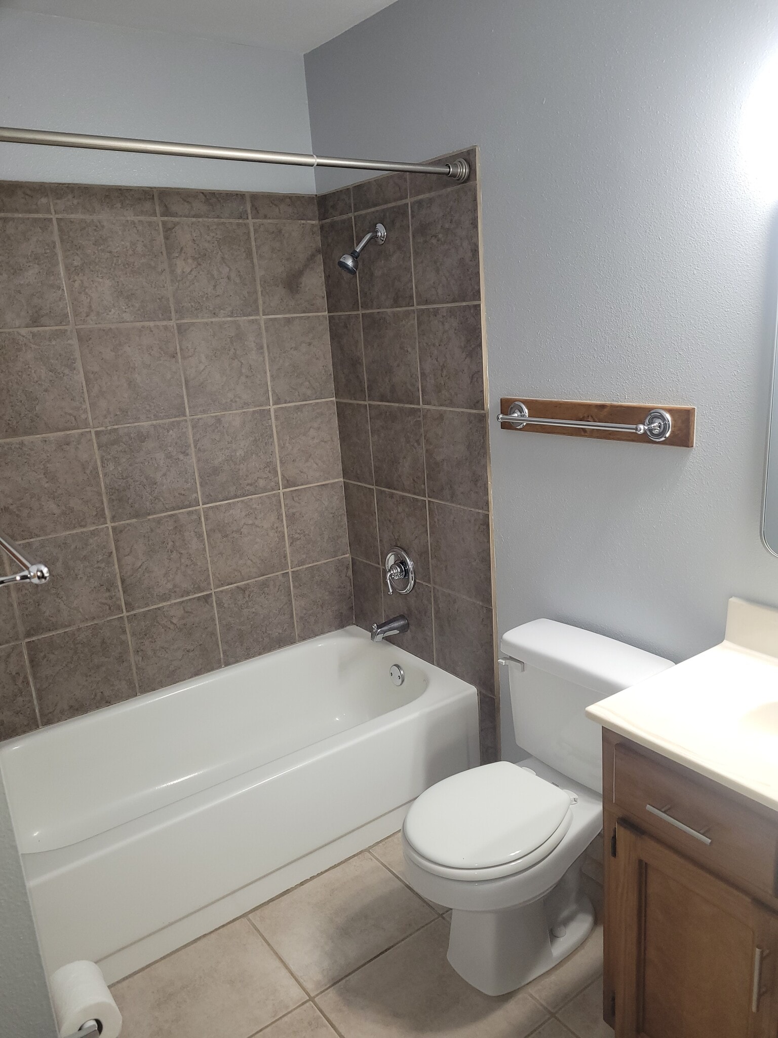 Building Photo - 1319 Pacheco Ct