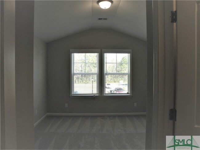 Building Photo - 247 Sonoma Dr