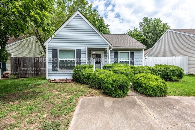 Primary Photo - 2102 Blueberry Ln