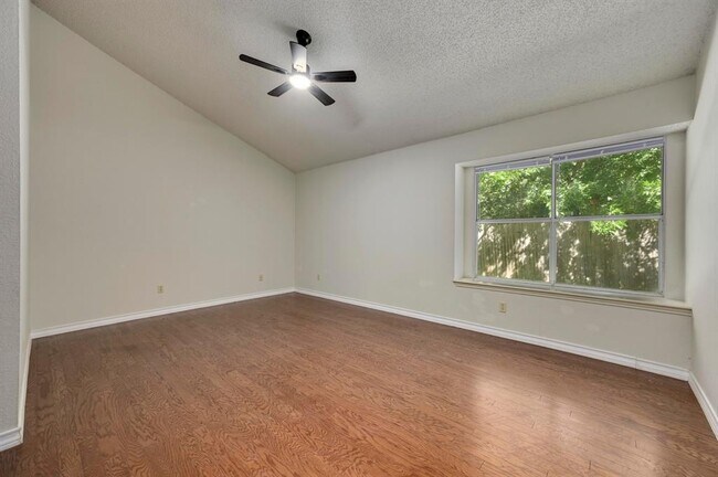 Building Photo - 9312 Silk Oak Cove