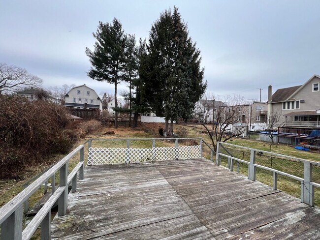 Building Photo - 1314-1316-1316 Penn Ave