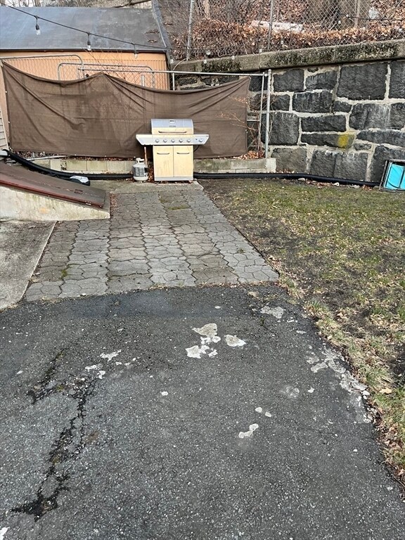 Building Photo - 63 Marshfield St