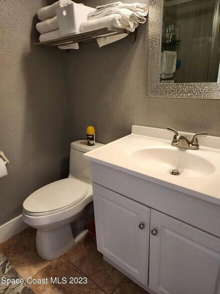 Building Photo - 1515 Huntington Ln