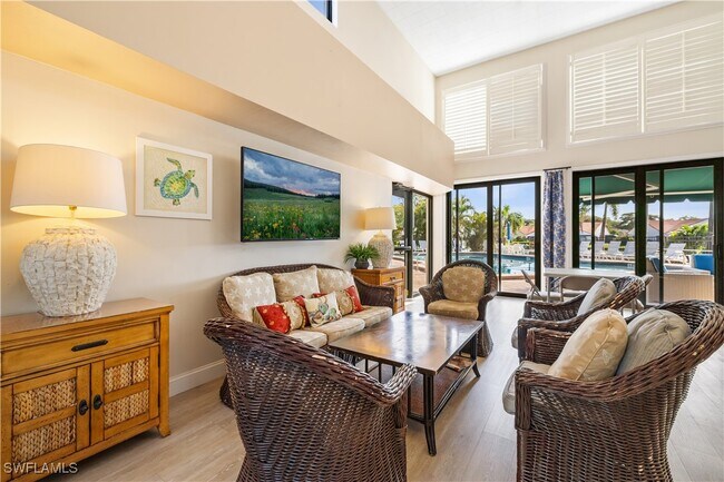 Building Photo - 565 Beachwalk Cir