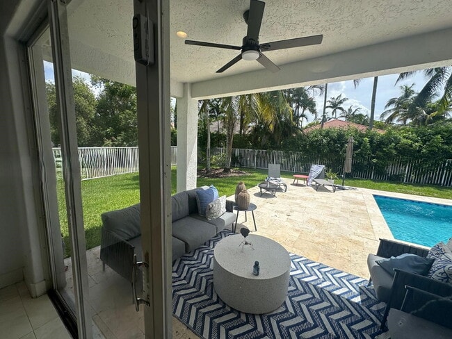 Building Photo - 1063 Sunflower Cir