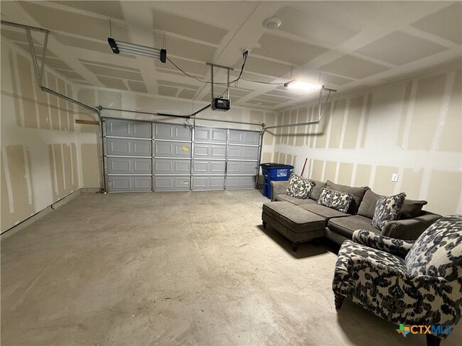 Building Photo - 3309 Muenster Ave