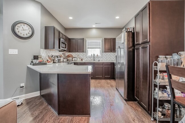 Building Photo - 3-Bedroom Townhome with Garage in Holly Ridge