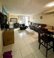 Building Photo - 20102 SW 123rd Dr