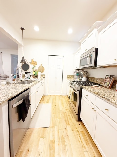 Building Photo - 4607 NW Atwater Loop