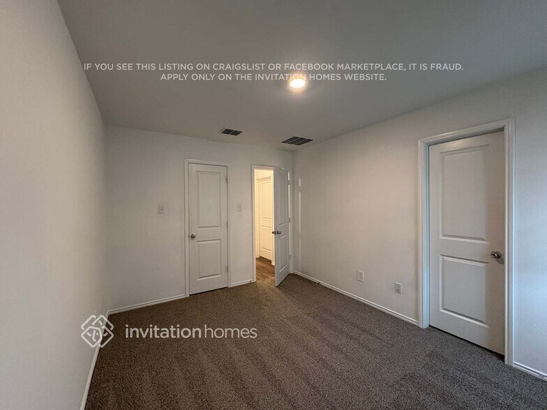 Building Photo - 3054 Wallace Wls Ct