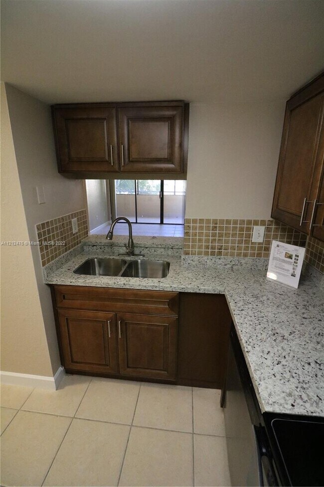 Building Photo - 8335 SW 152nd Ave