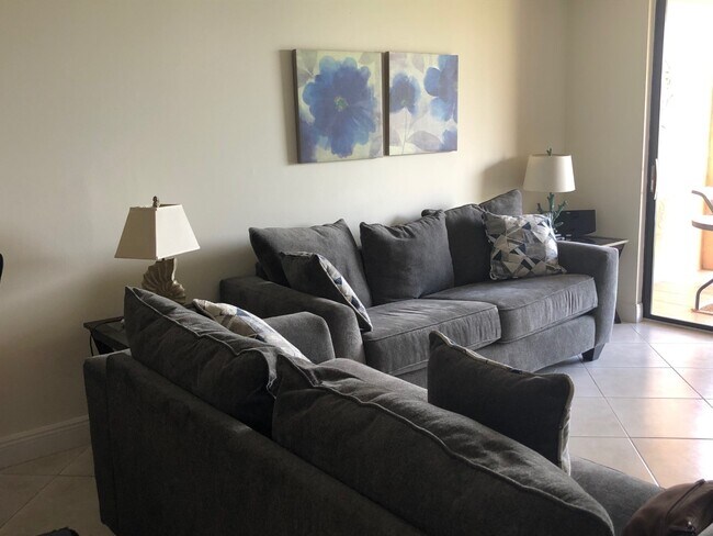 living room - 450 Egret Cir