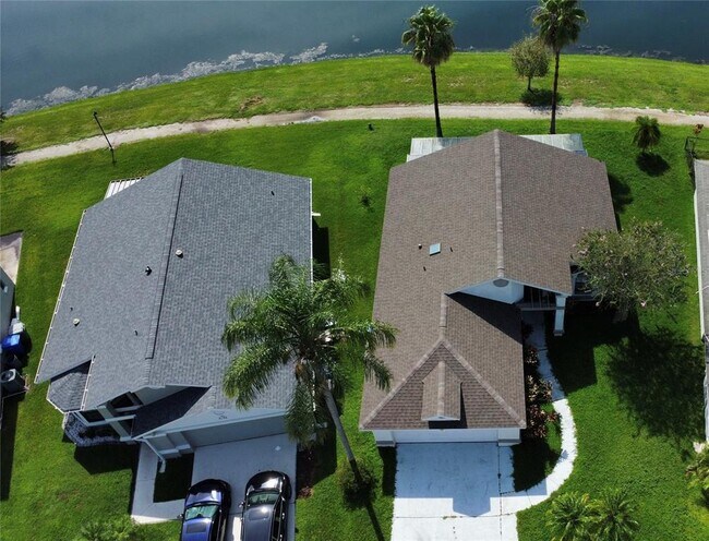 Building Photo - 2647 N Horseshoe Bay Dr